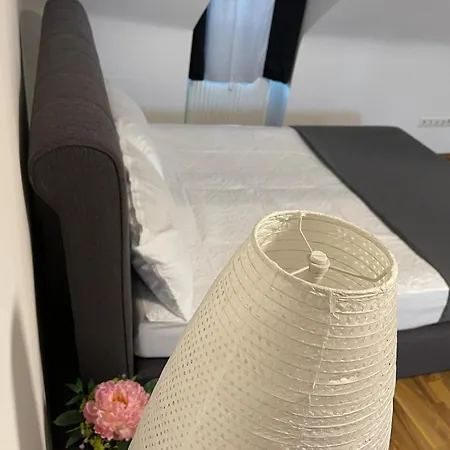 Apartment Geraeumige 3-zimmer-ferienwohnung Im Herzen Von *